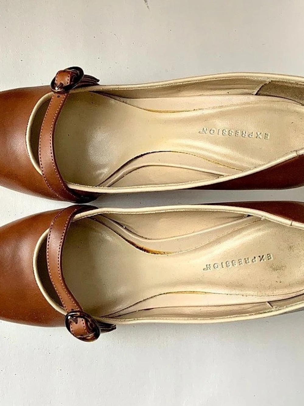 Expression Cognac Buckle Pumps US 9 - Picture 5 of 10